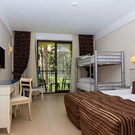 Resort Champion Village 5*