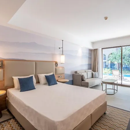 Champion Village Resort 5*